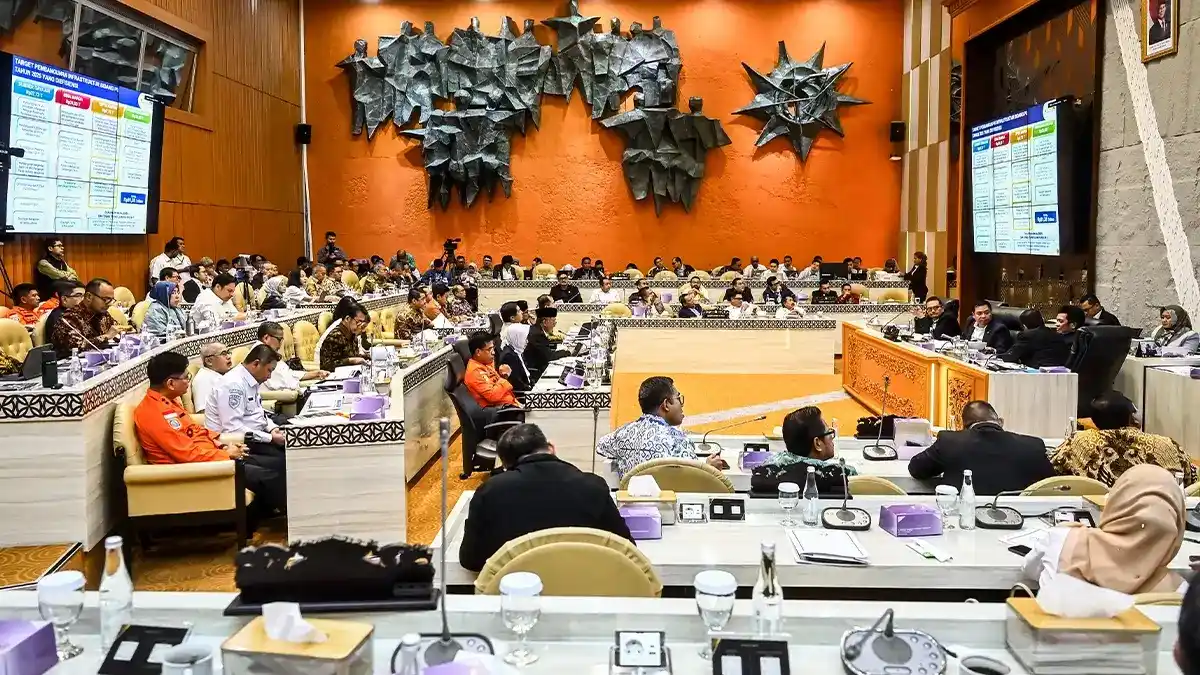 Semua Komisi di DPR Diminta Tunda Pembahasan Efisiensi Belanja K/L